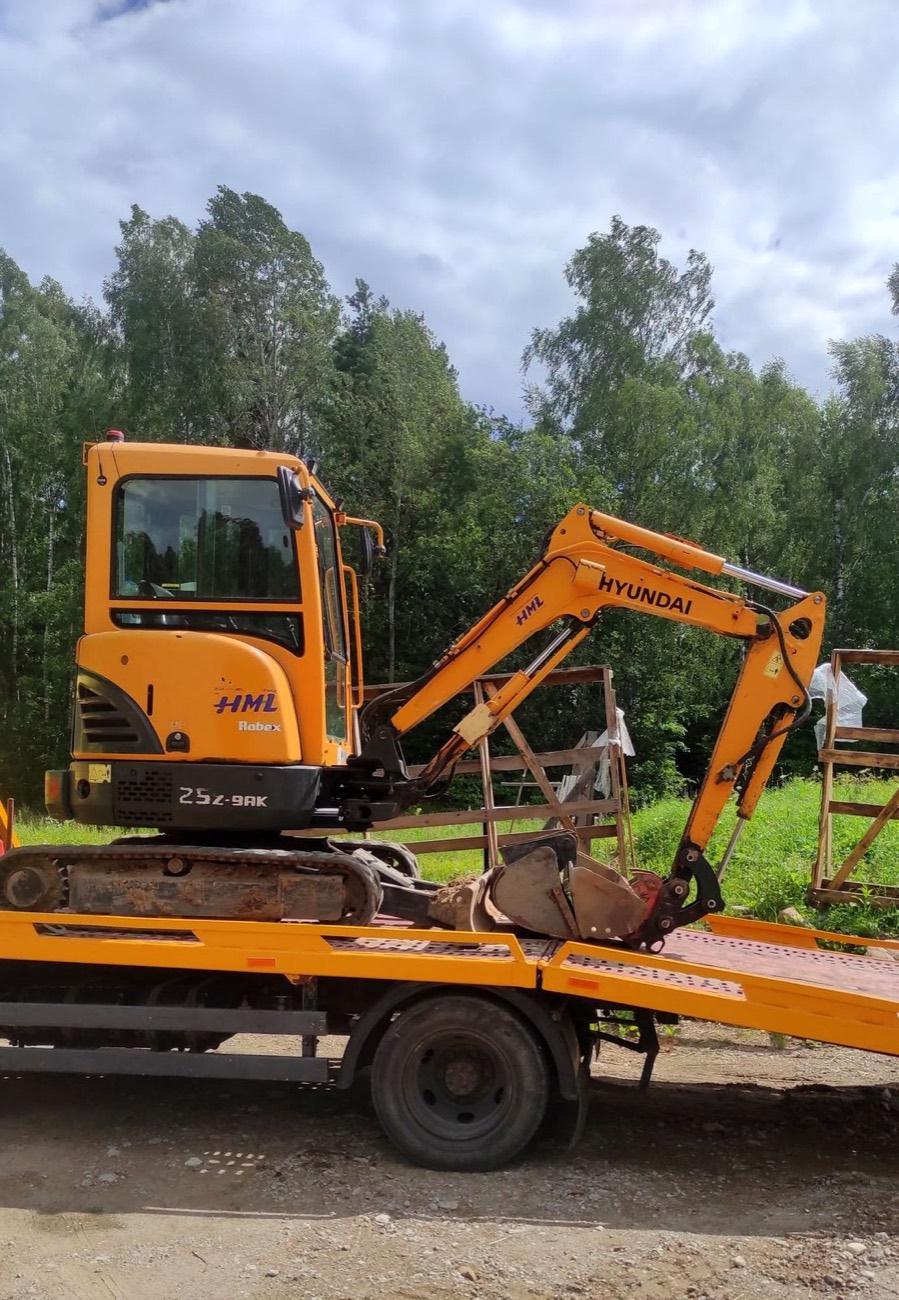 Hyundai Robex 25Z mini ekskavatorius ant tralo